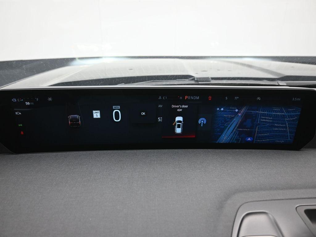 new 2025 Ford Expedition car, priced at $68,965