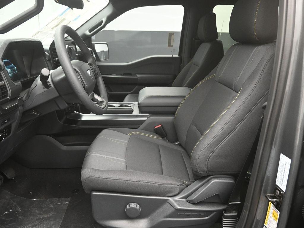 new 2025 Ford F-150 car, priced at $44,315