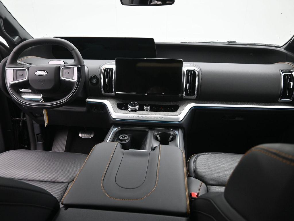 new 2025 Ford Expedition car, priced at $79,444