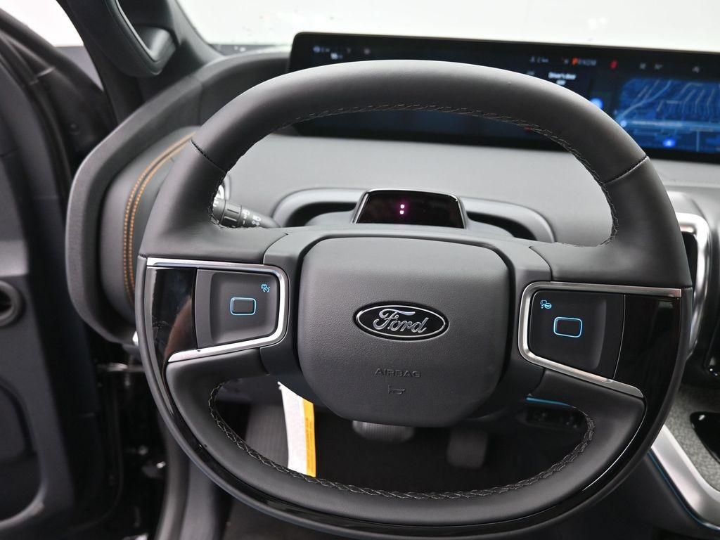 new 2025 Ford Expedition car, priced at $79,444