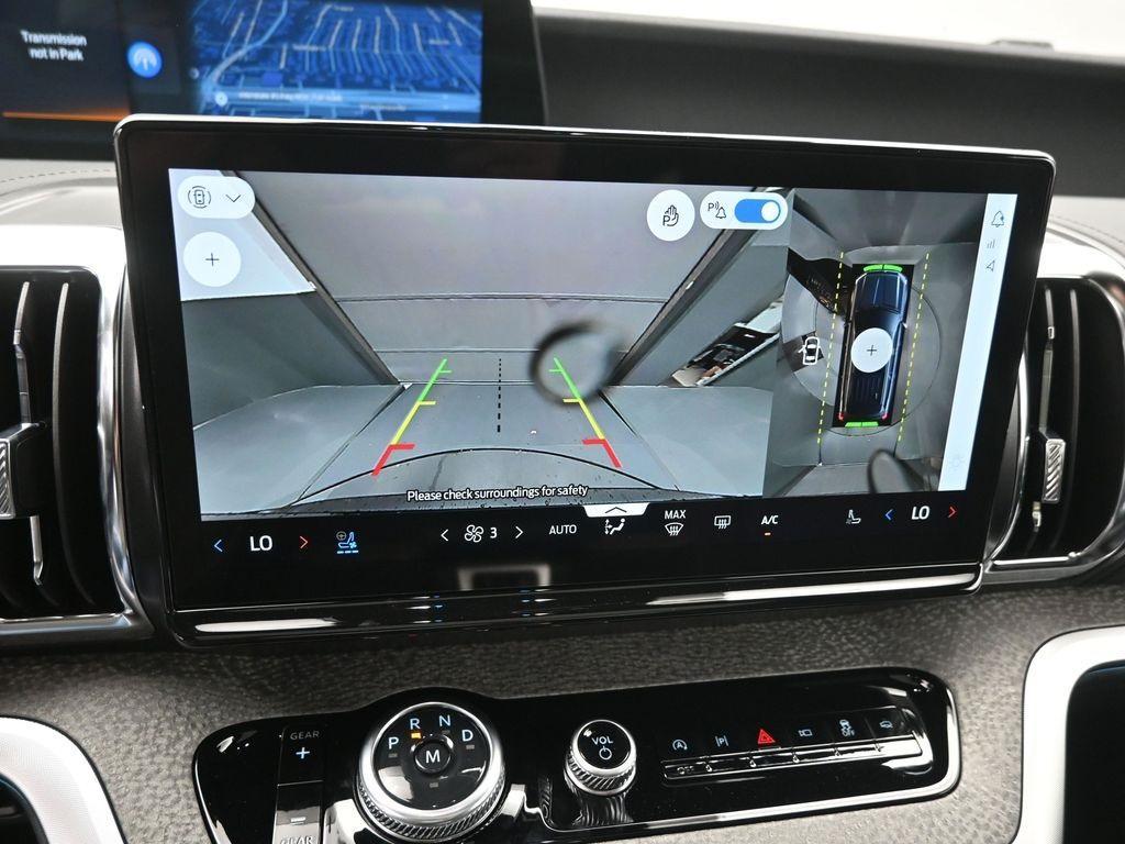 new 2025 Ford Expedition car, priced at $79,444