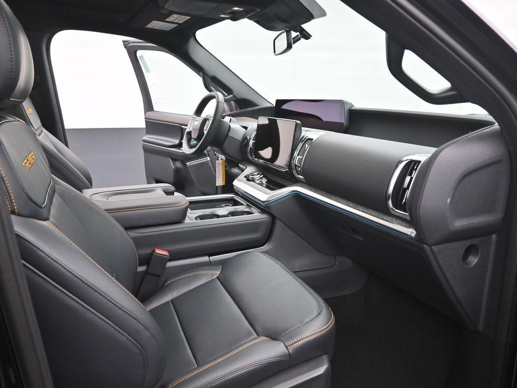 new 2025 Ford Expedition car, priced at $79,444