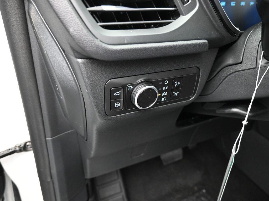 new 2025 Ford Escape car, priced at $31,428