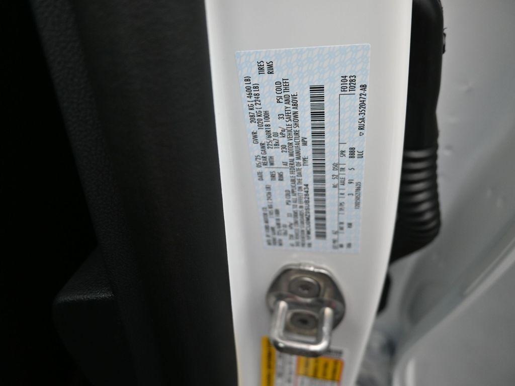 new 2025 Ford Escape car, priced at $31,428