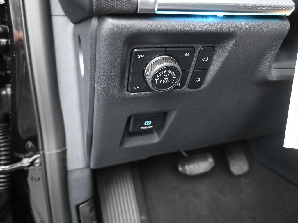 new 2025 Ford Expedition car, priced at $78,363