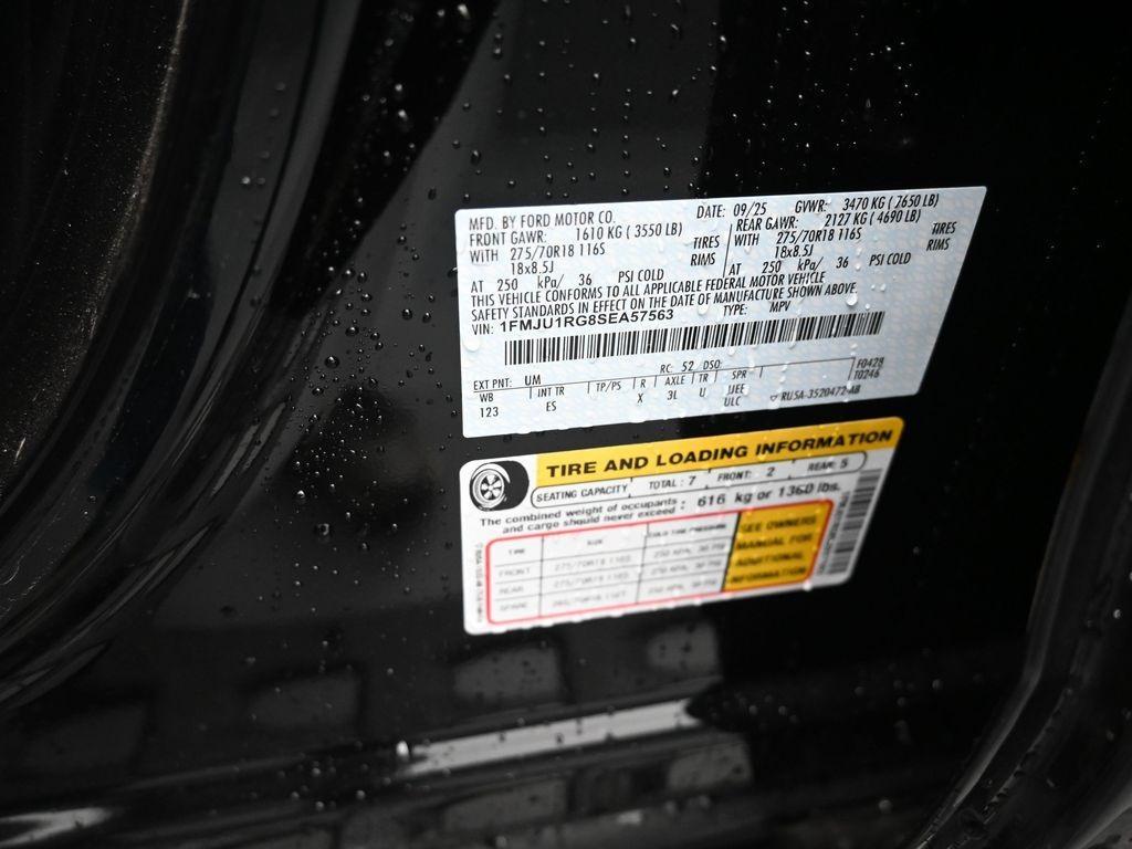 new 2025 Ford Expedition car, priced at $78,363