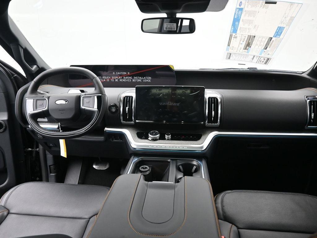 new 2025 Ford Expedition car, priced at $78,363