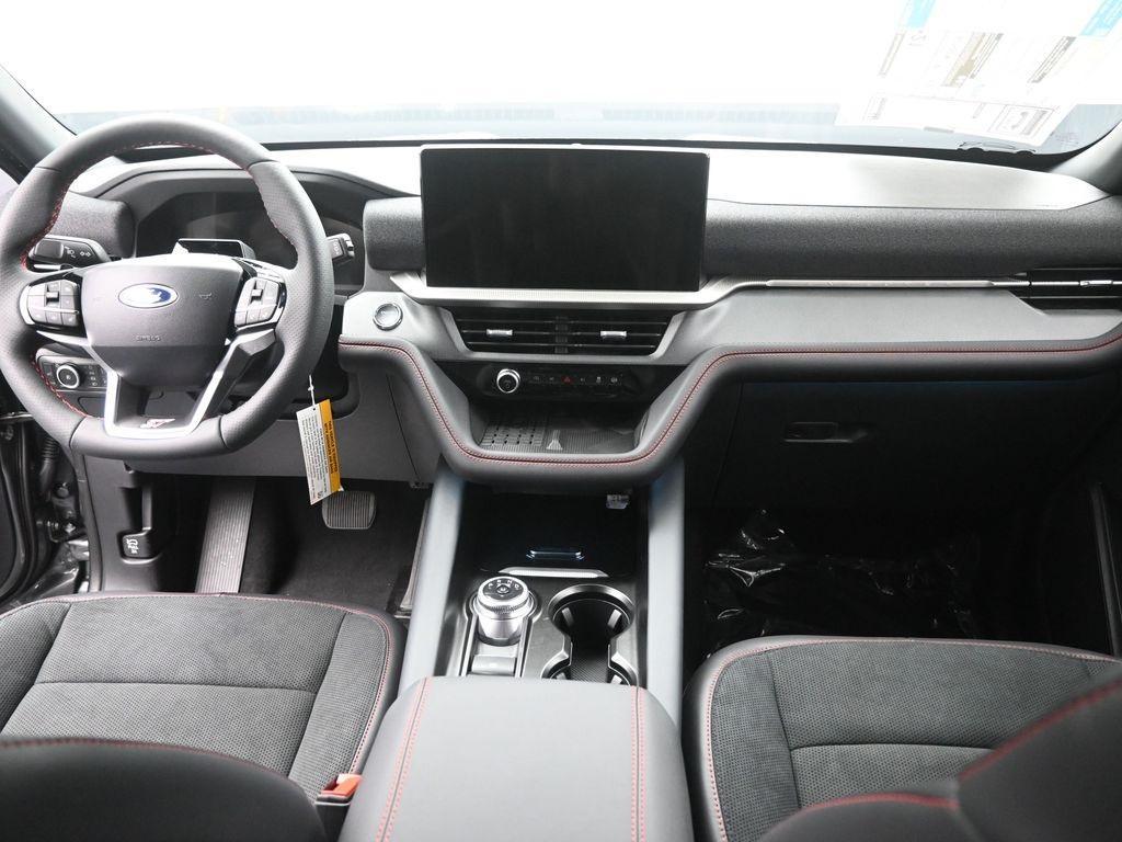 new 2025 Ford Explorer car, priced at $51,725
