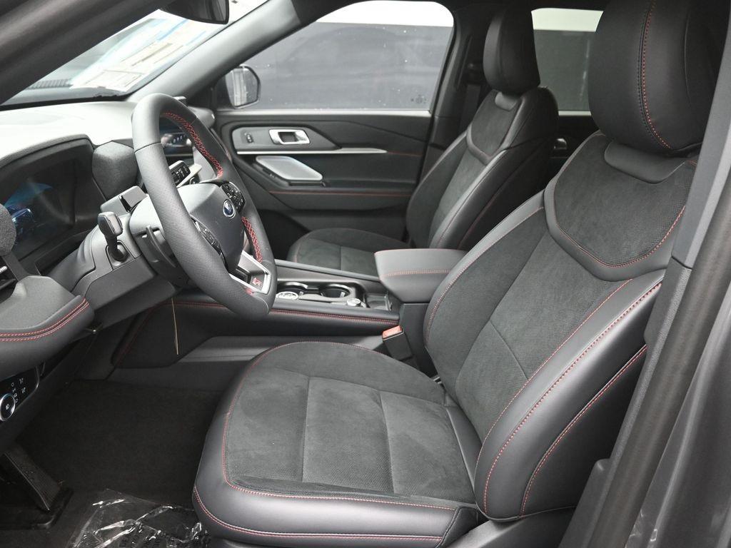 new 2025 Ford Explorer car, priced at $51,725