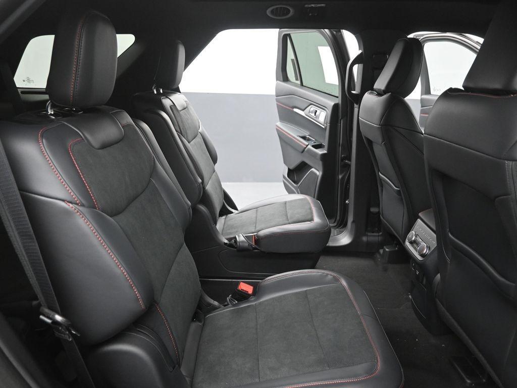 new 2025 Ford Explorer car, priced at $51,725