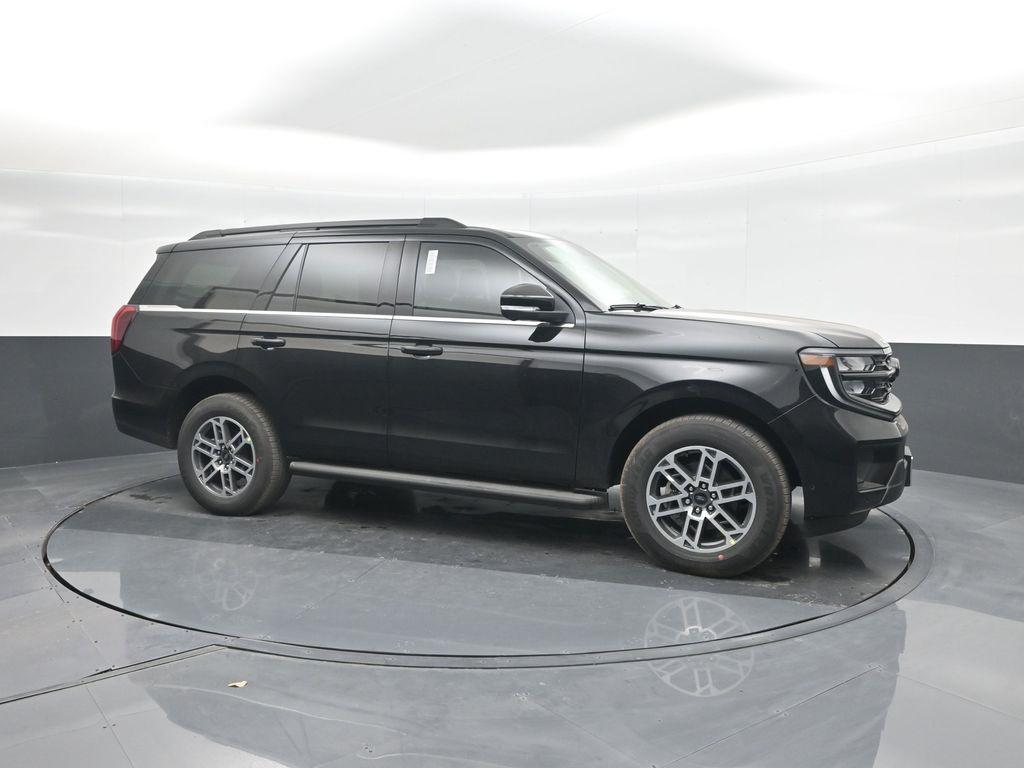 new 2025 Ford Expedition car, priced at $65,826
