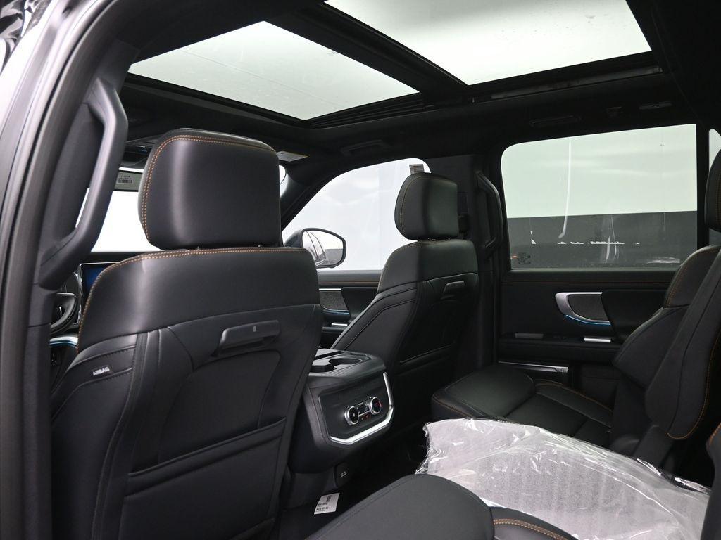 new 2025 Ford Expedition car, priced at $79,444