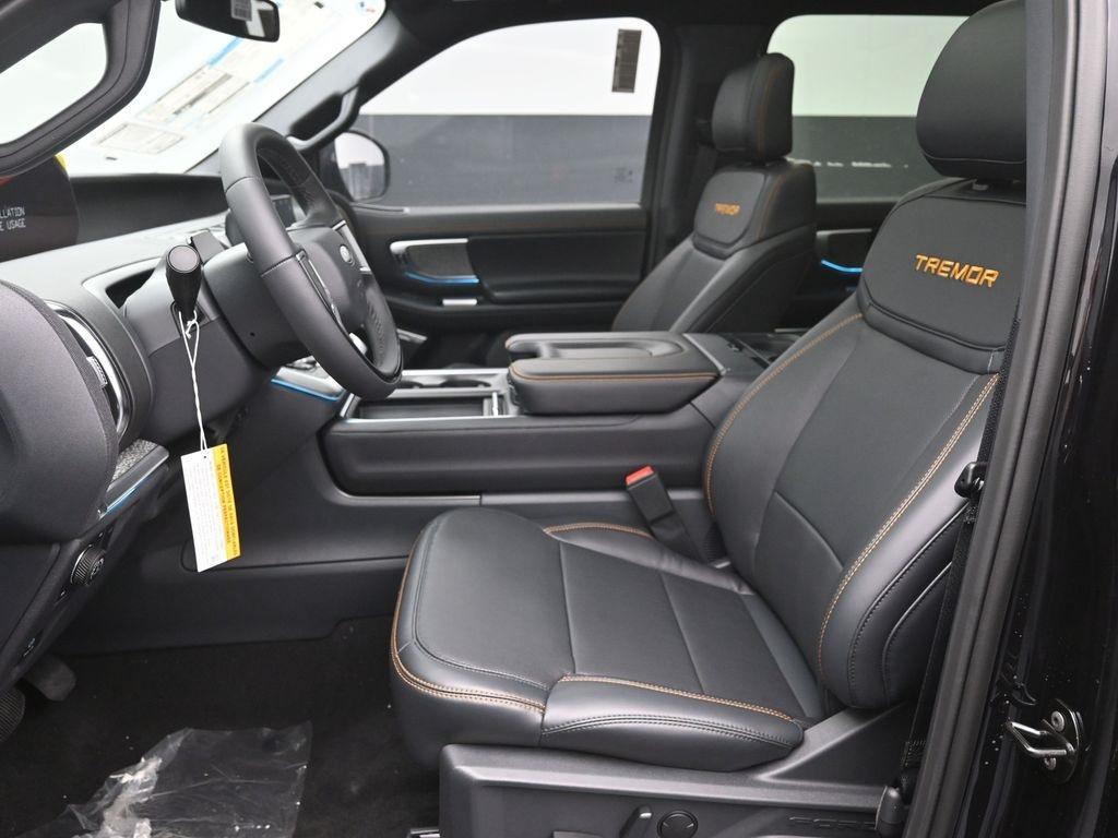 new 2025 Ford Expedition car, priced at $79,444