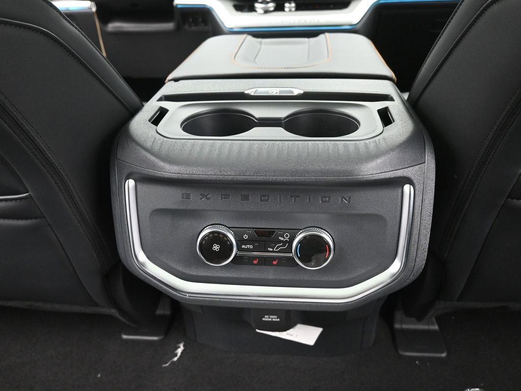 new 2025 Ford Expedition car, priced at $79,444
