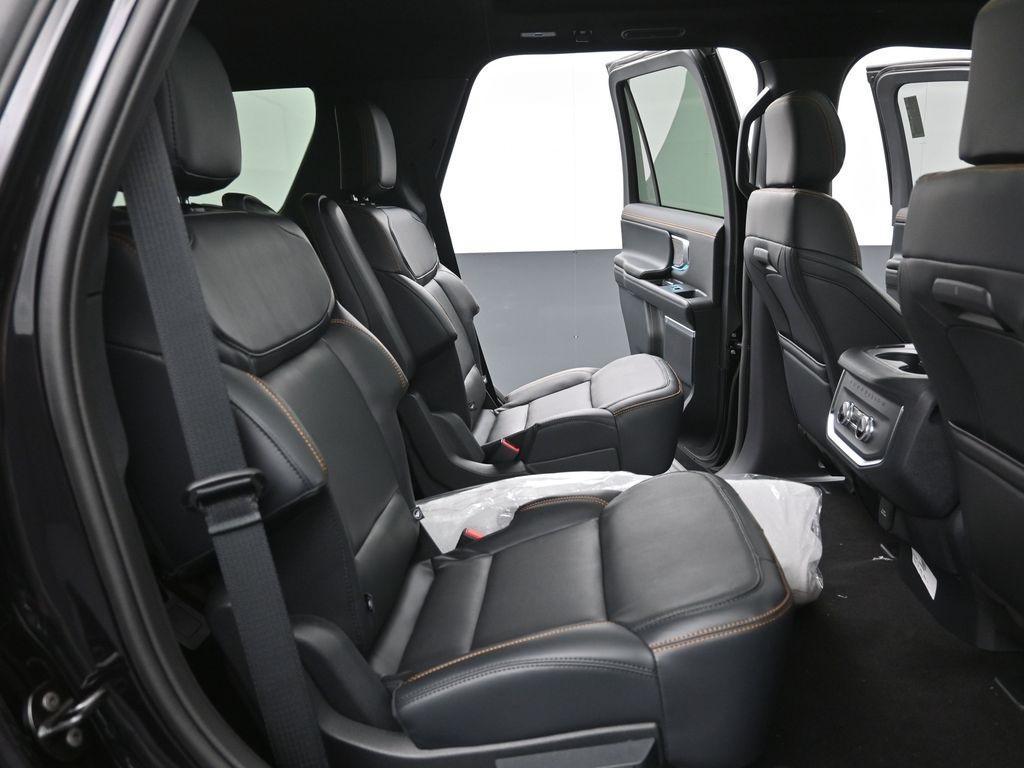 new 2025 Ford Expedition car, priced at $79,444