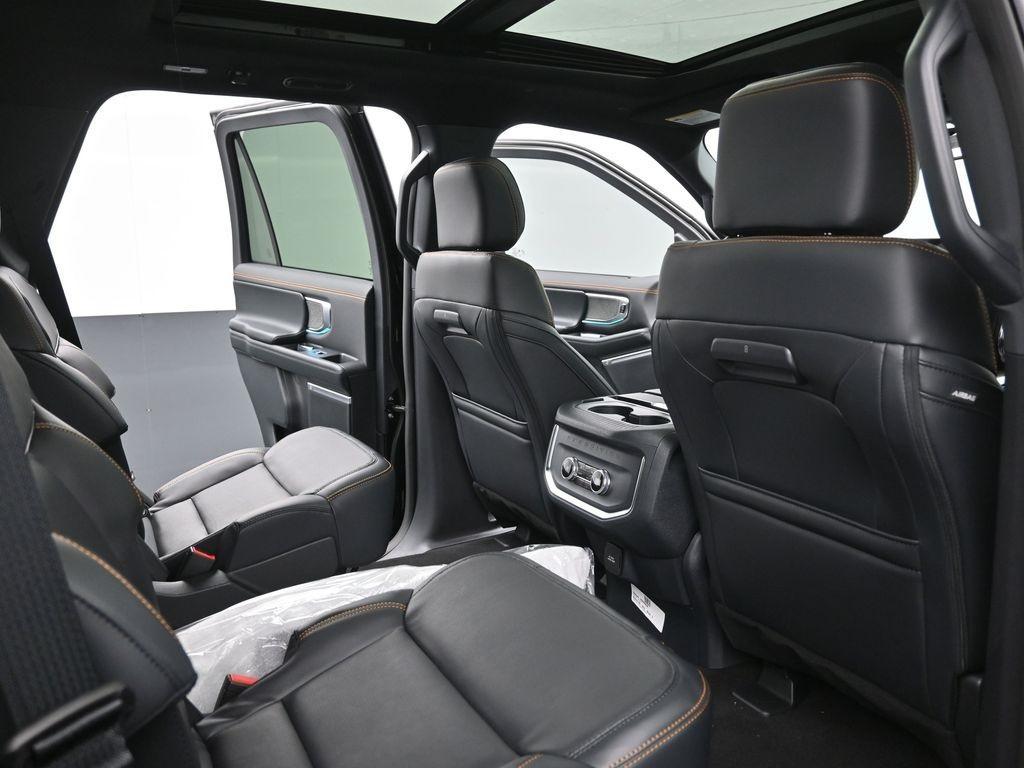 new 2025 Ford Expedition car, priced at $79,444