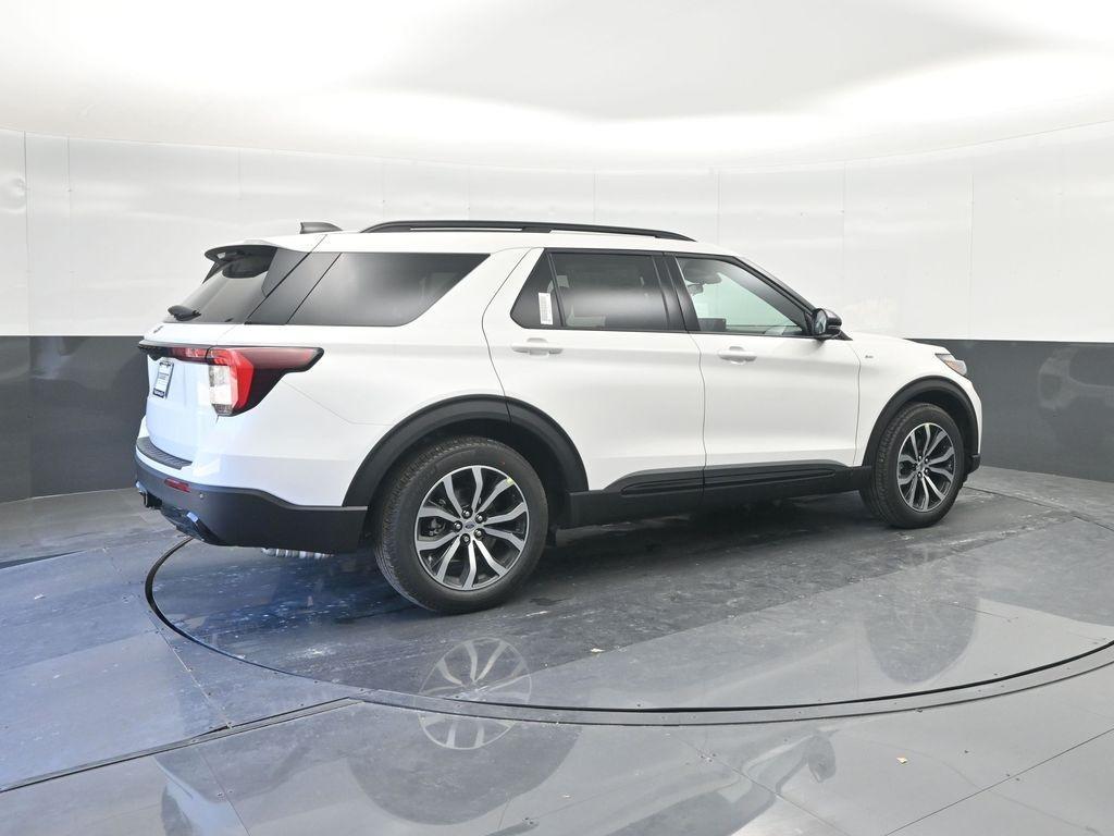 new 2026 Ford Explorer car, priced at $47,177
