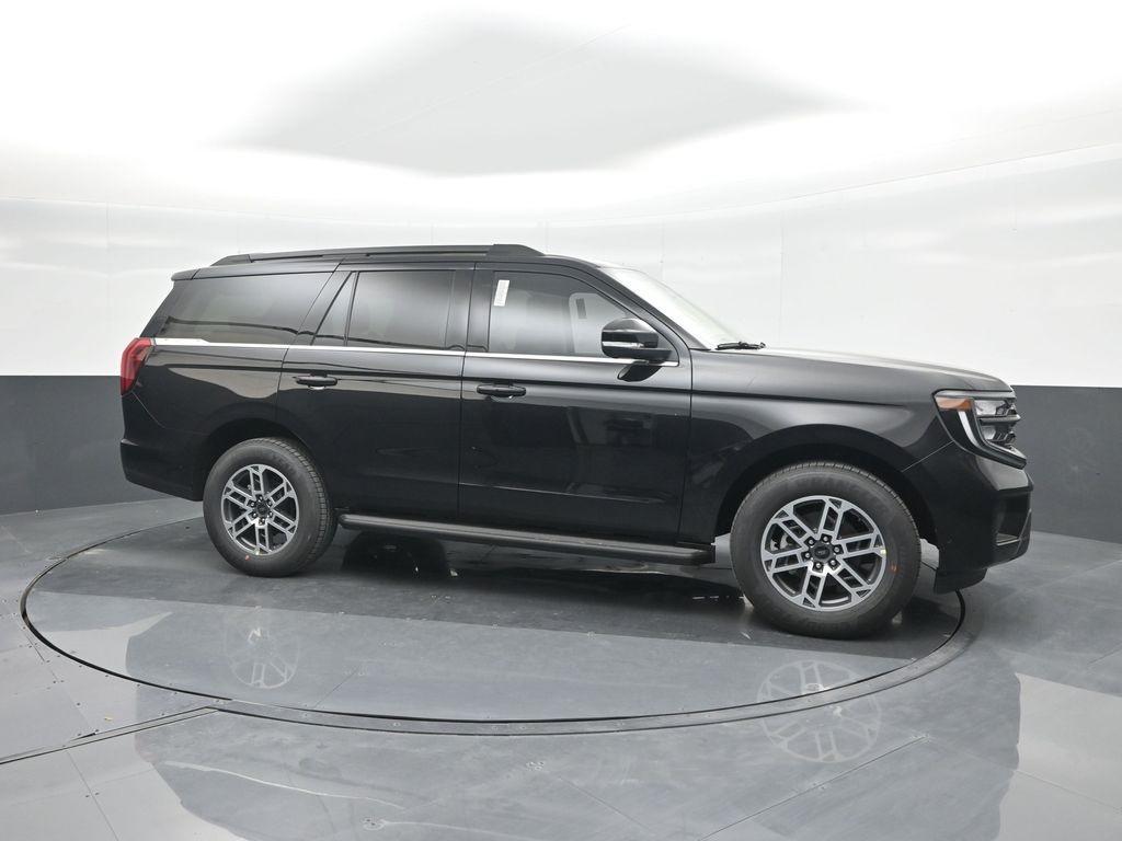 new 2025 Ford Expedition car, priced at $62,858