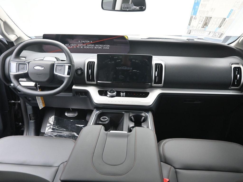 new 2025 Ford Expedition car, priced at $62,858