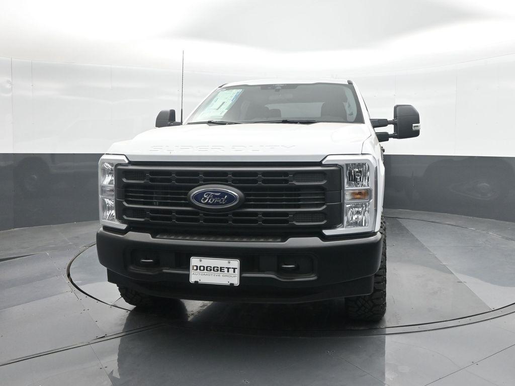new 2025 Ford F-250 car, priced at $60,374