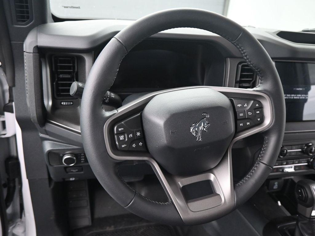 new 2025 Ford Bronco car, priced at $45,945