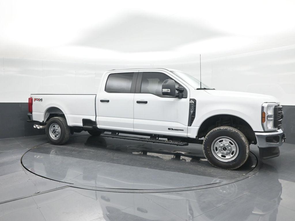 new 2025 Ford F-250 car, priced at $58,305