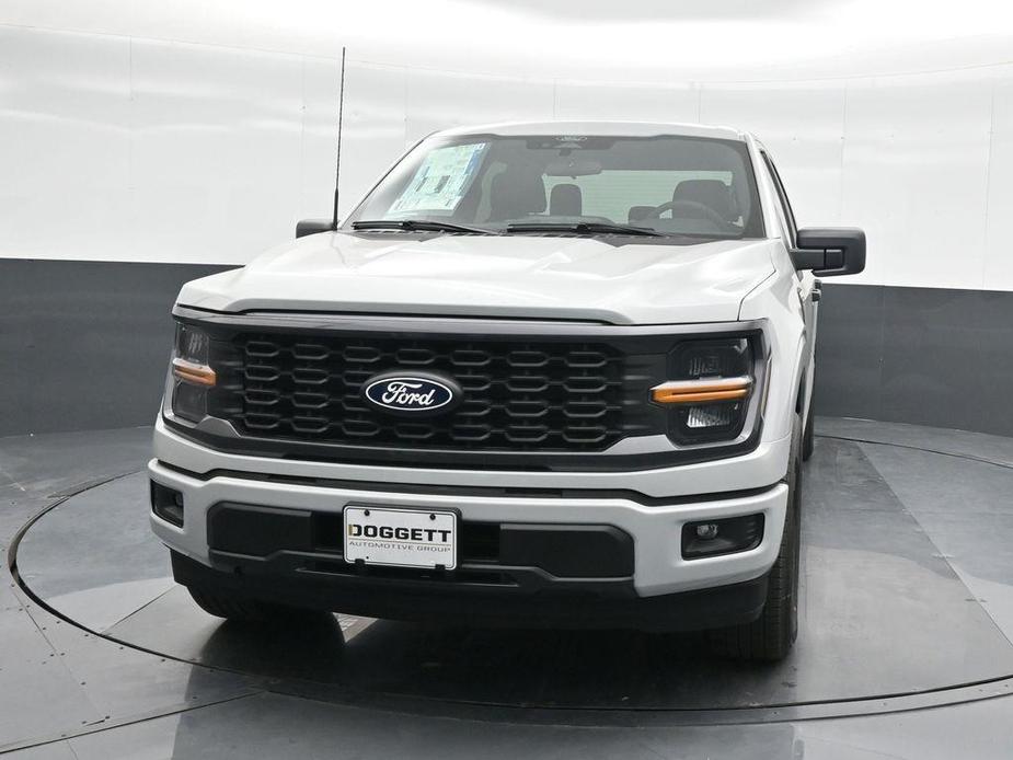 new 2024 Ford F-150 car, priced at $42,700