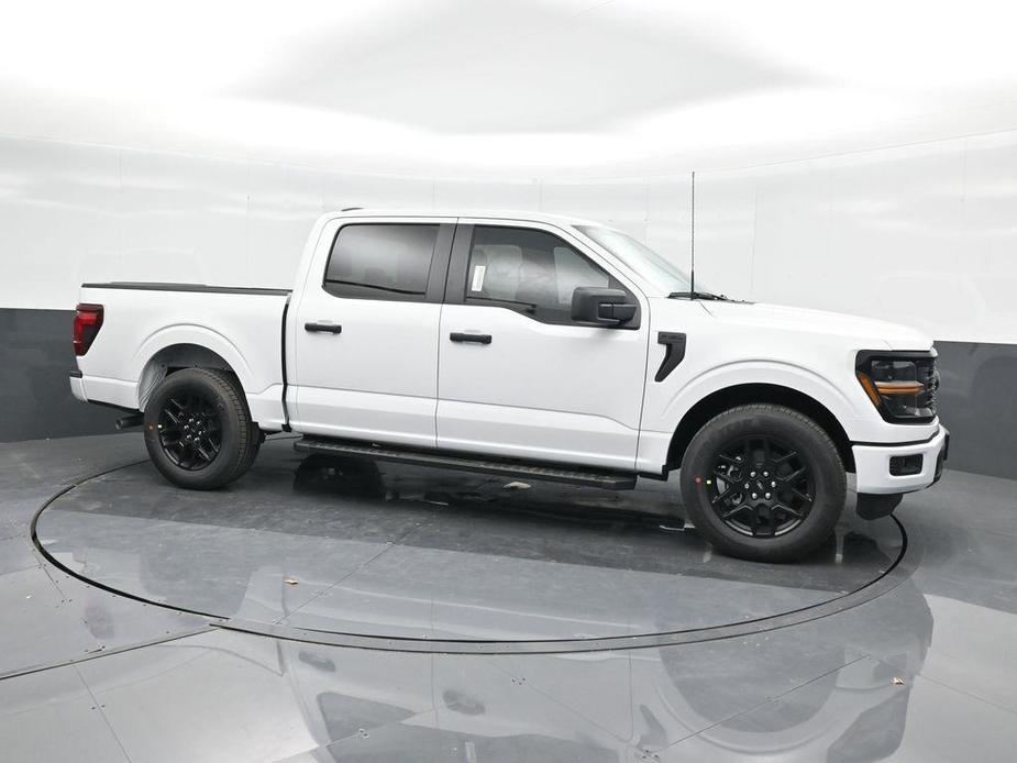 new 2024 Ford F-150 car, priced at $39,465