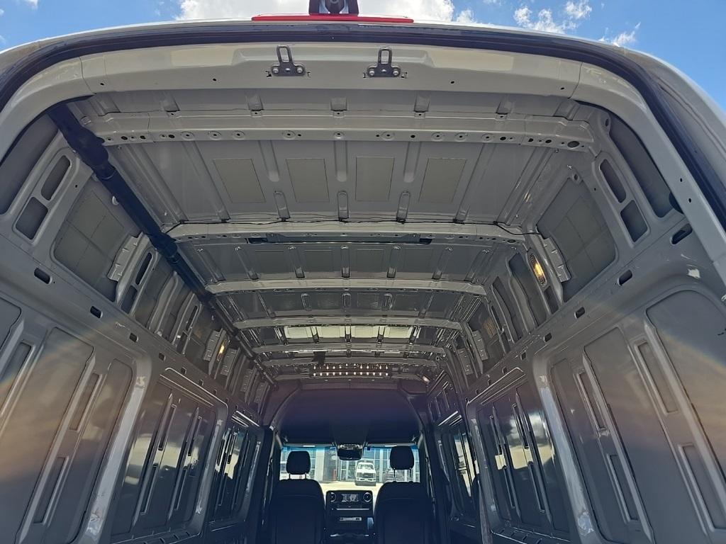 used 2024 Mercedes-Benz Sprinter 2500 car, priced at $38,387