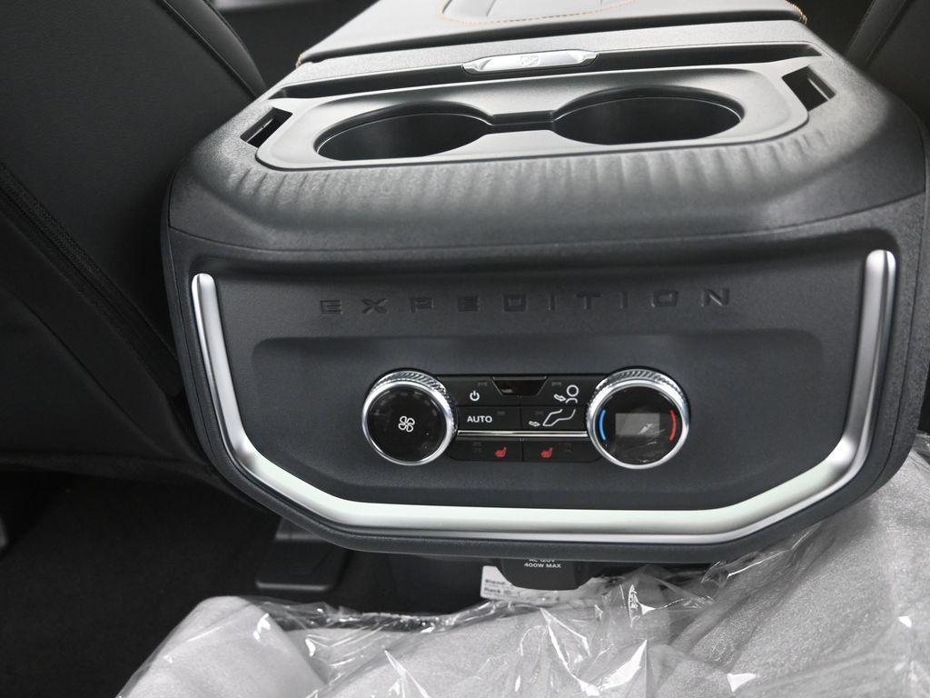 new 2025 Ford Expedition car, priced at $79,444