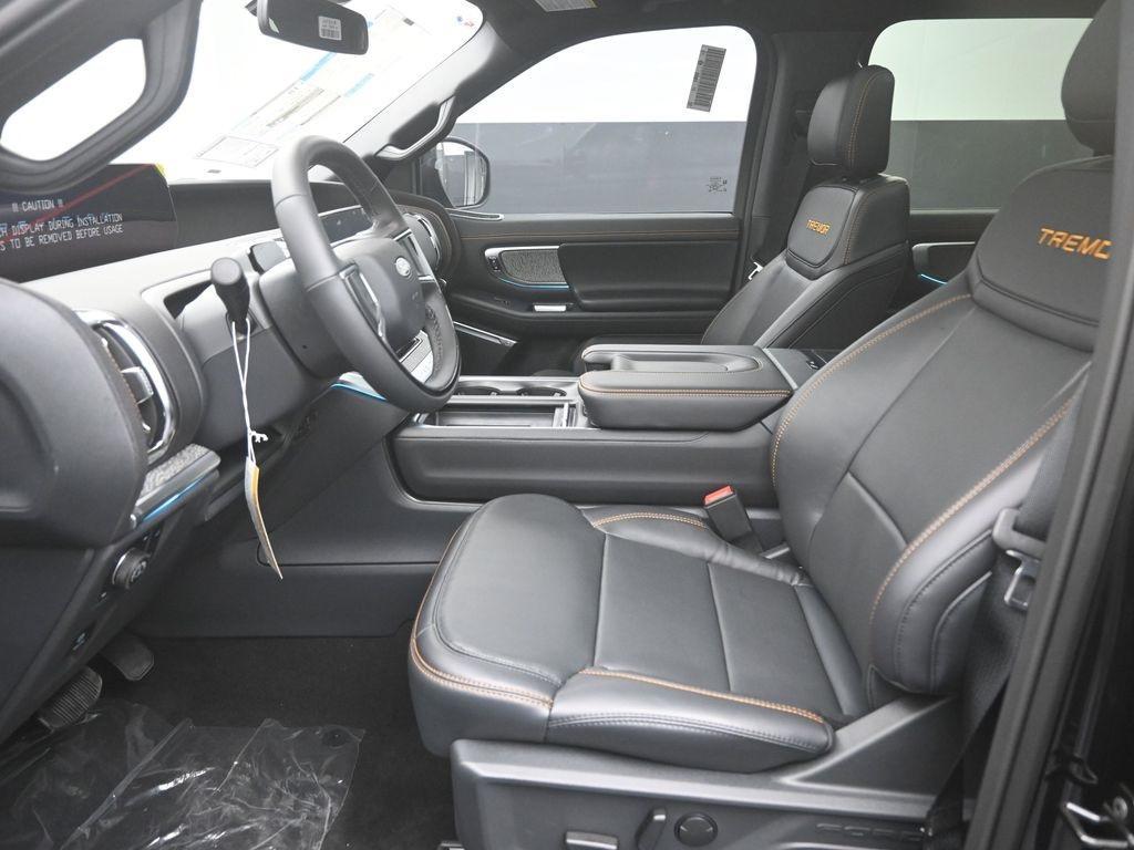 new 2025 Ford Expedition car, priced at $79,444