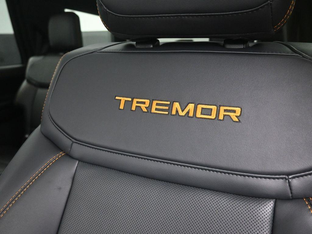 new 2025 Ford Expedition car, priced at $79,444