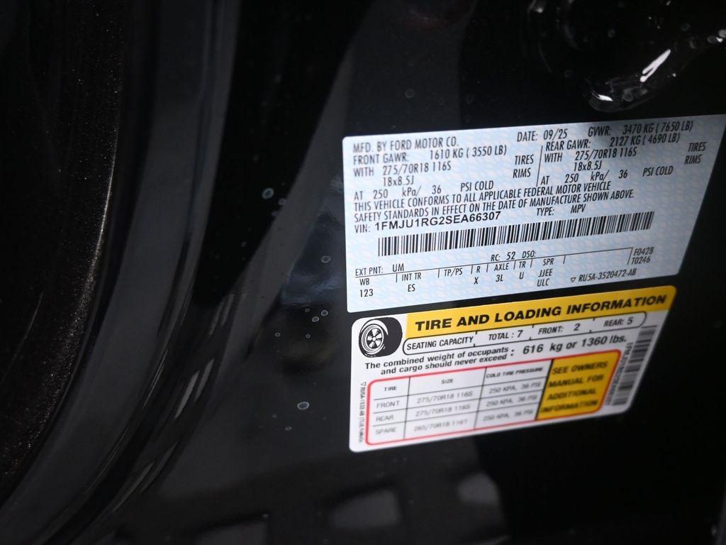 new 2025 Ford Expedition car, priced at $79,444