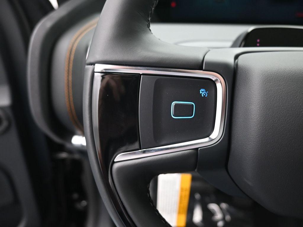 new 2025 Ford Expedition car, priced at $79,444