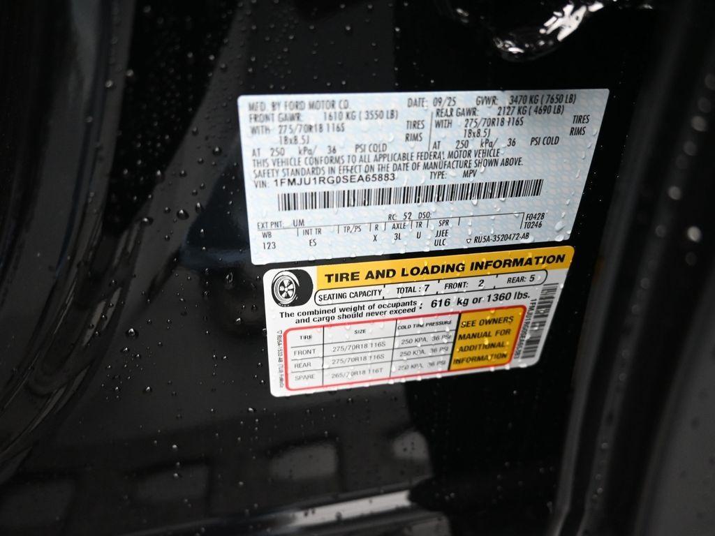 new 2025 Ford Expedition car, priced at $79,444