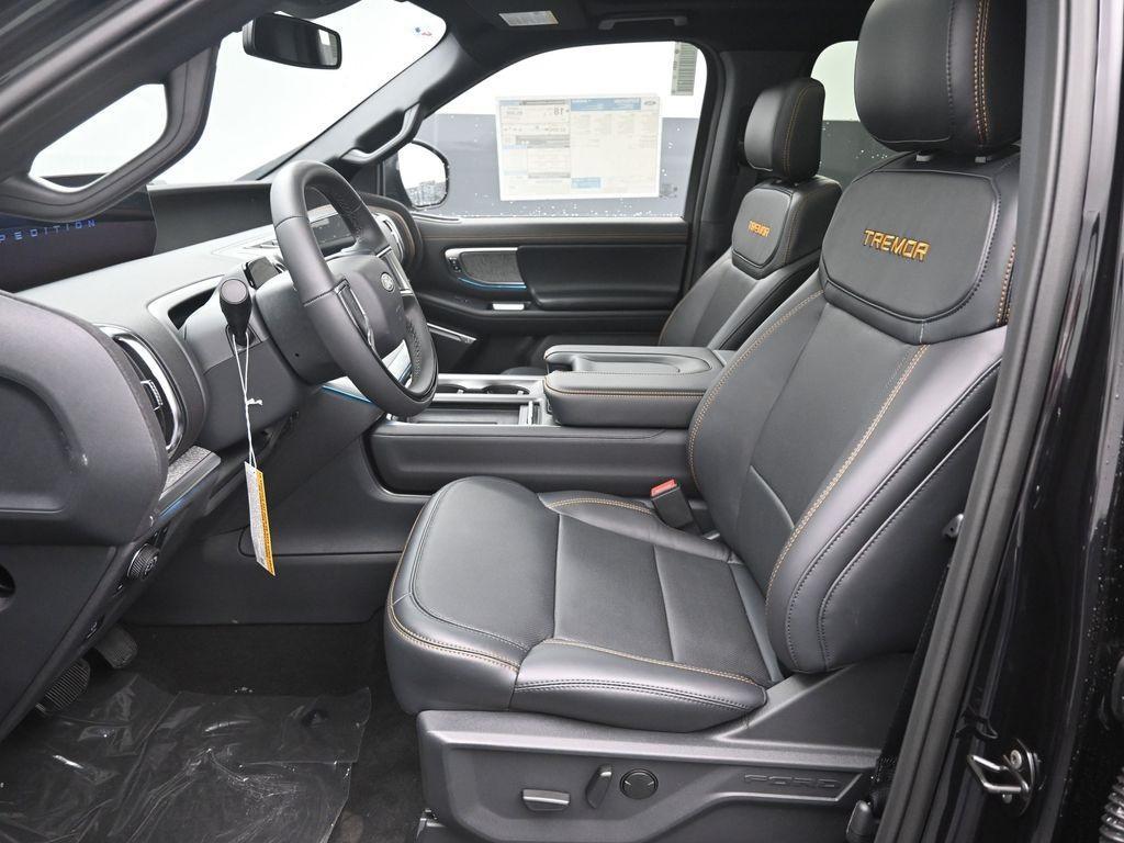 new 2025 Ford Expedition car, priced at $79,444