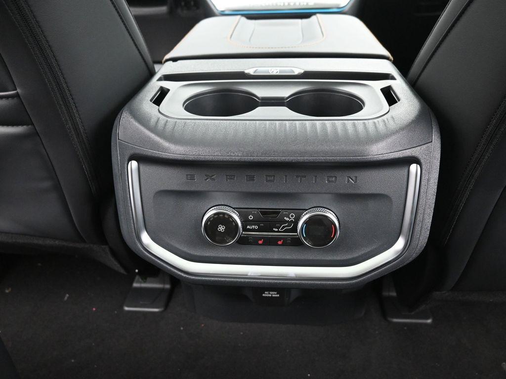 new 2025 Ford Expedition car, priced at $79,444