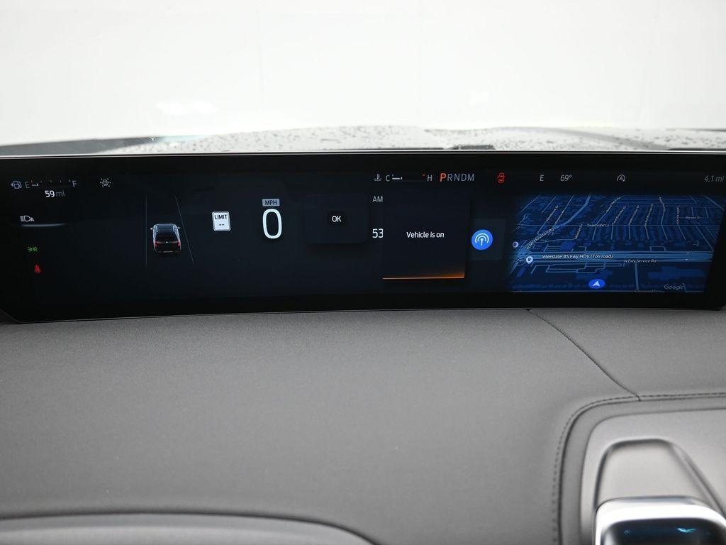 new 2025 Ford Expedition car, priced at $79,444