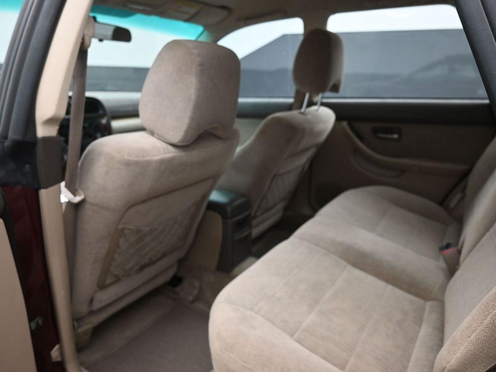used 2001 Subaru Outback car, priced at $6,499