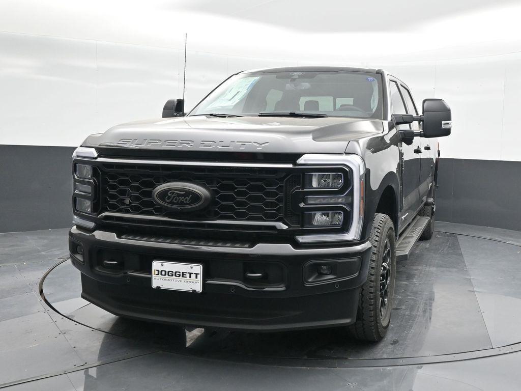 new 2025 Ford F-250 car, priced at $81,161