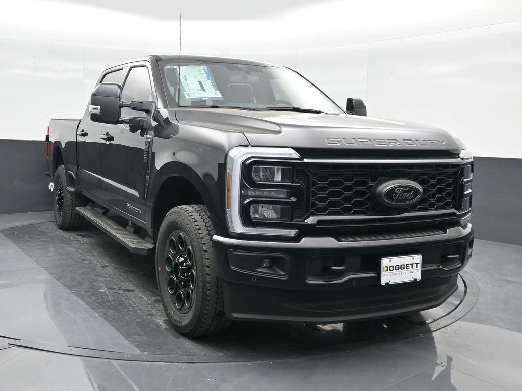 new 2025 Ford F-250 car, priced at $81,161