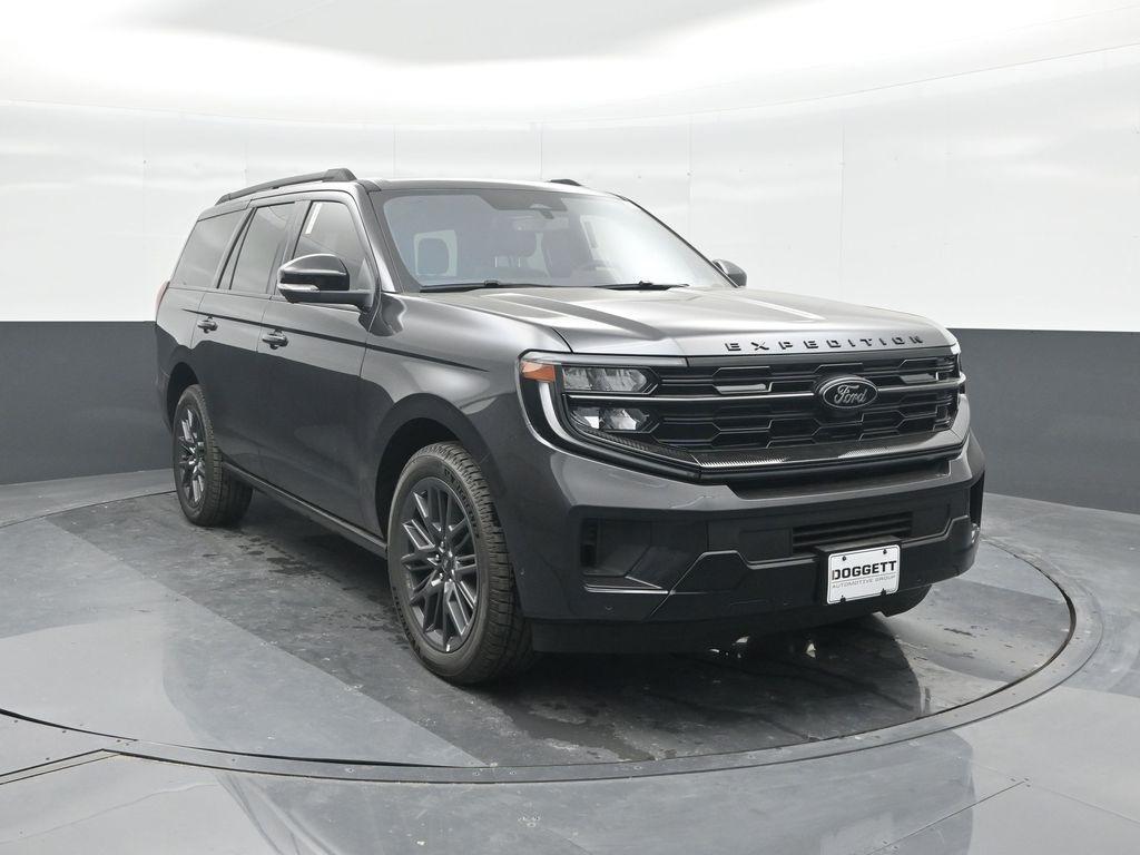 new 2025 Ford Expedition car, priced at $79,126