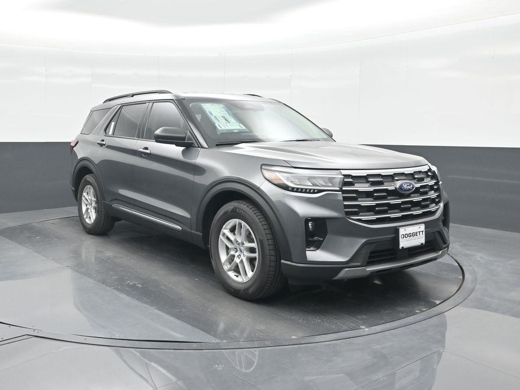 new 2025 Ford Explorer car, priced at $39,067