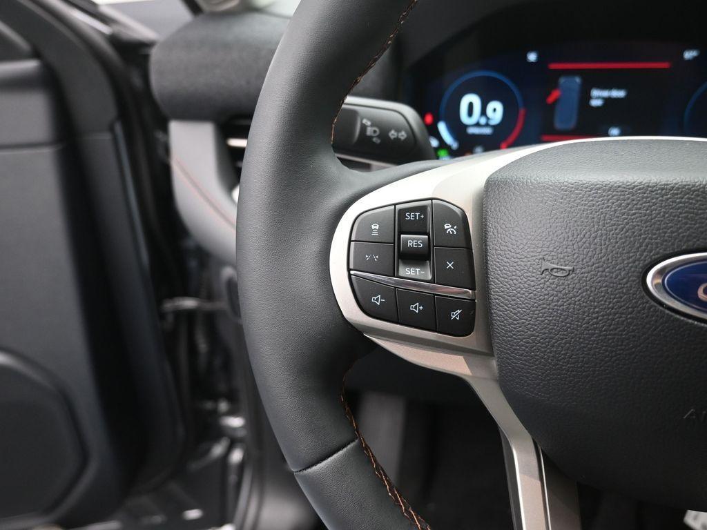 new 2025 Ford Explorer car, priced at $39,067