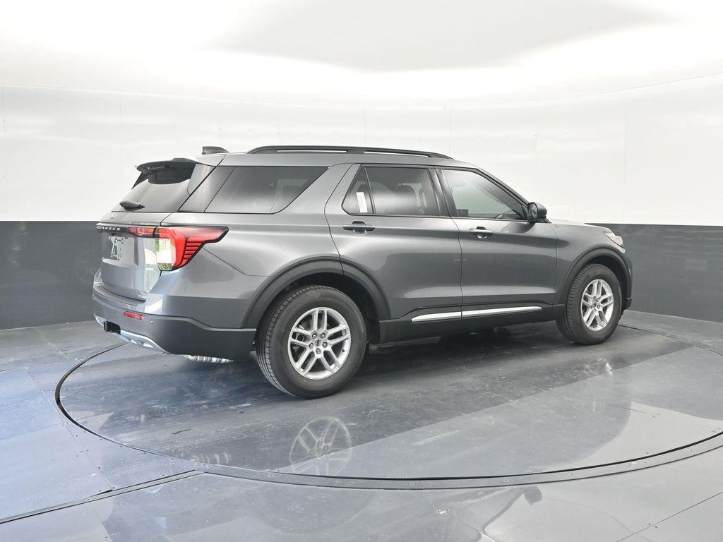 new 2025 Ford Explorer car, priced at $39,067