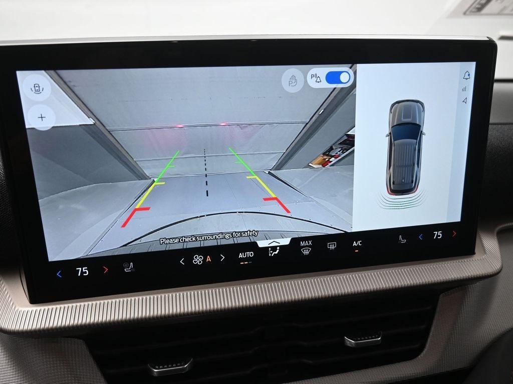 new 2025 Ford Explorer car, priced at $39,067