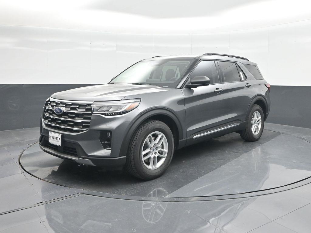 new 2025 Ford Explorer car, priced at $39,067