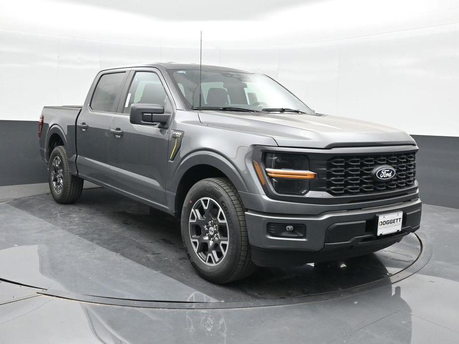 new 2024 Ford F-150 car, priced at $38,431