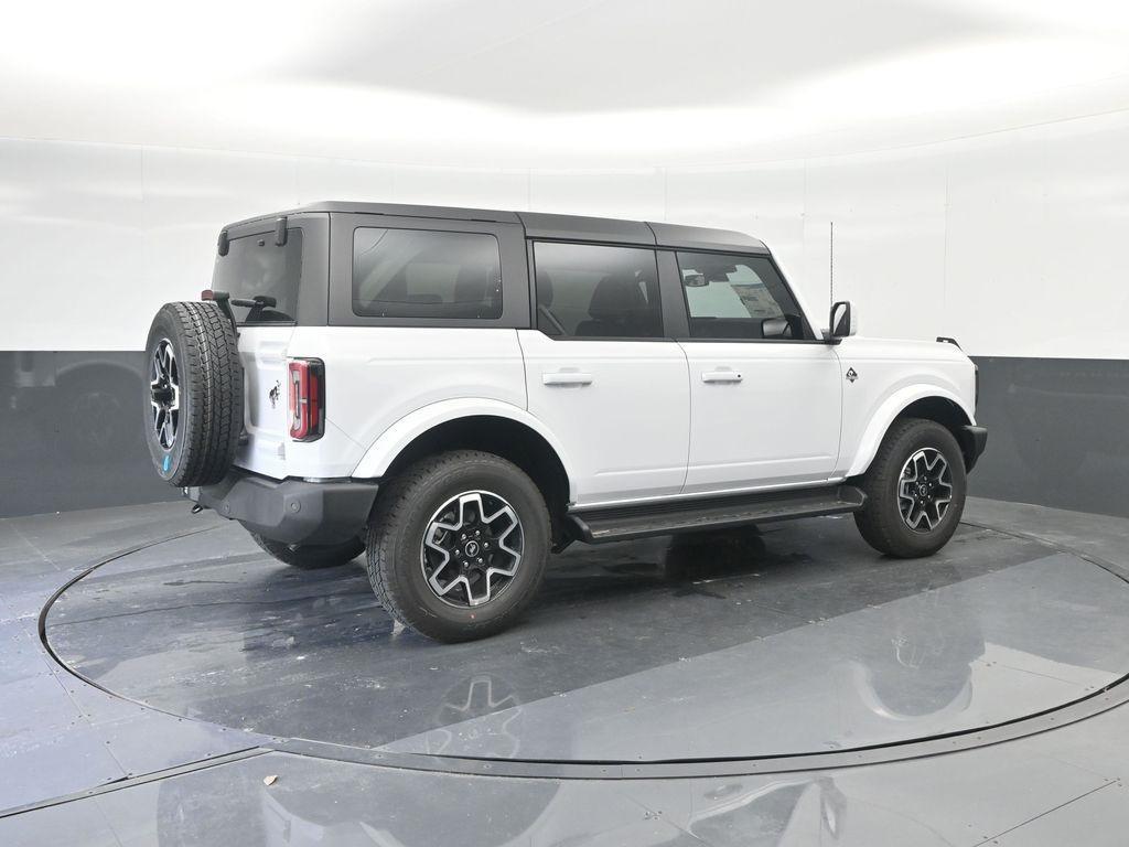 new 2025 Ford Bronco car, priced at $46,873