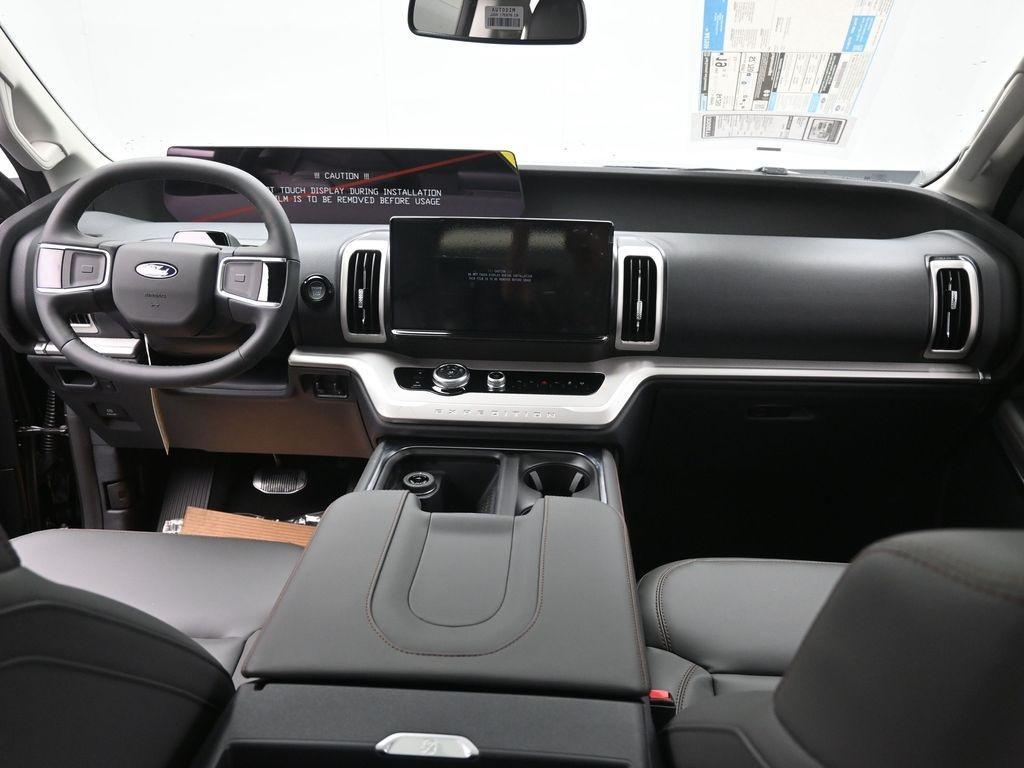 new 2025 Ford Expedition car, priced at $65,326